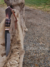 Load image into Gallery viewer, Fallow Deer Drop point